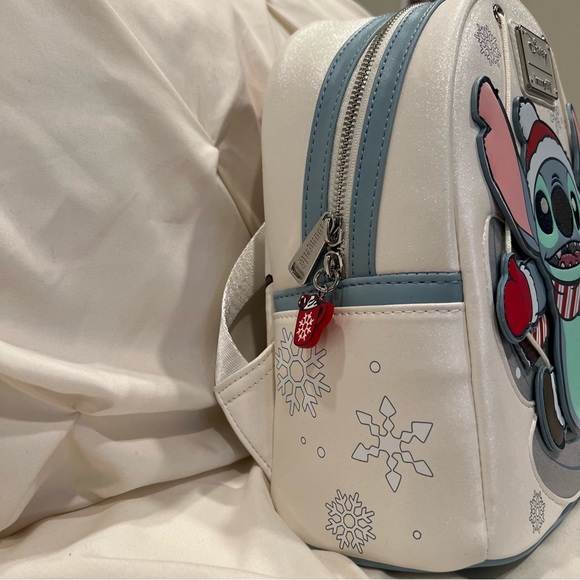 Loungefly Disney Lilo & Stitch Stitch Snow Angel Cosplay Mini Backpack NWT - Picture 4 of 9